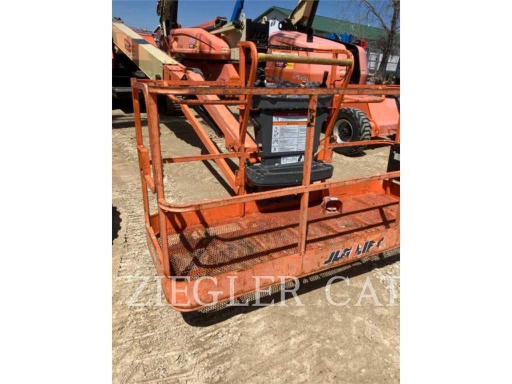 JLG 660SJC Plataformas con brazo de elevación manual