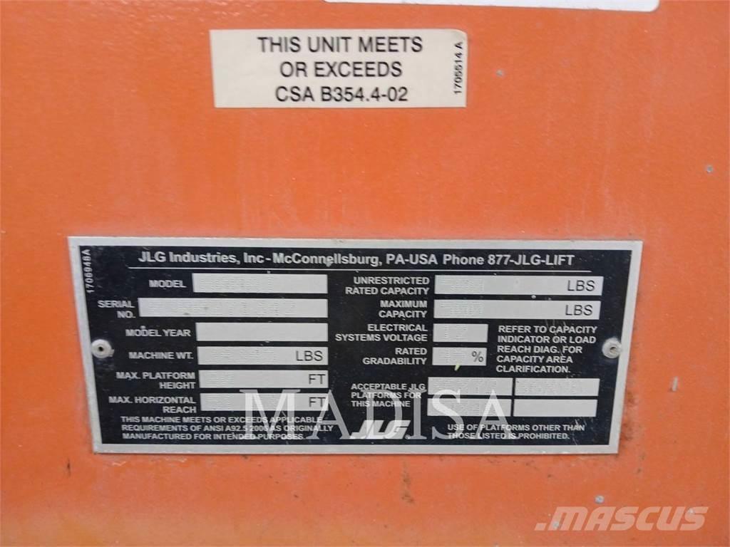 JLG 800 AJ Plataformas con brazo de elevación manual