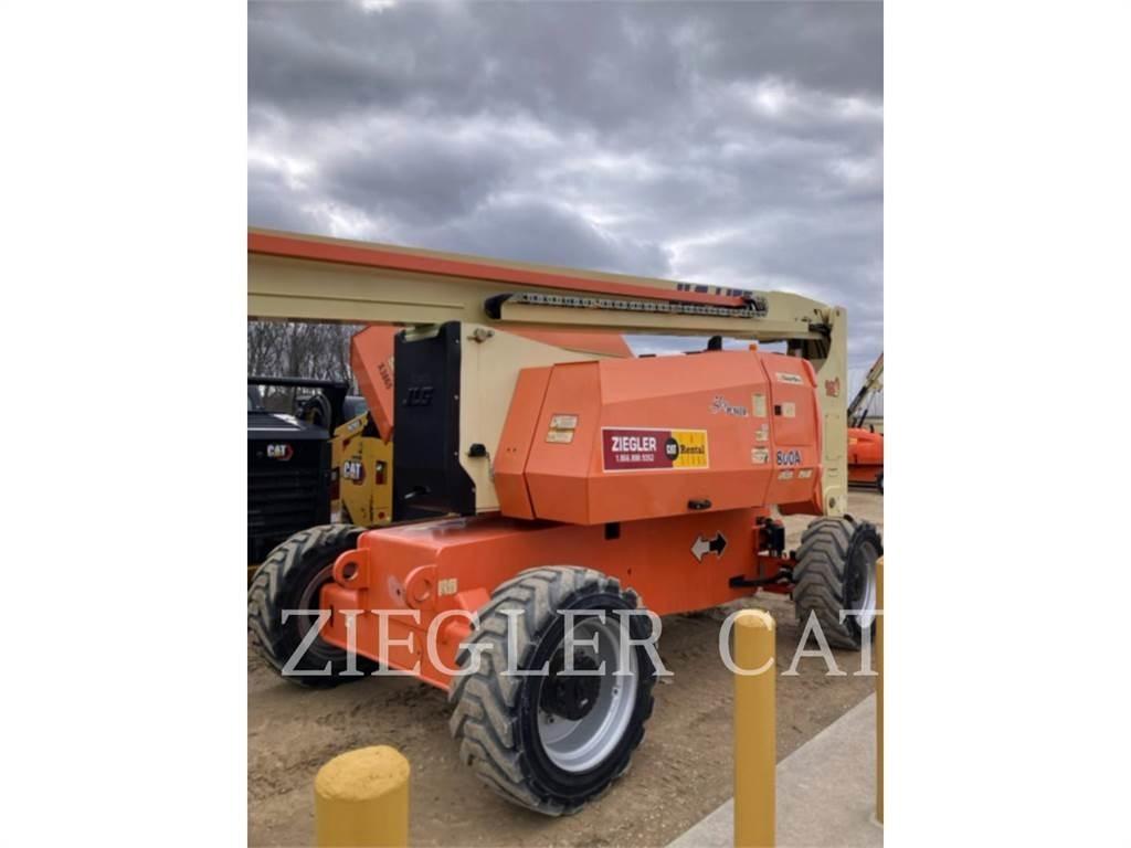 JLG 800AJ Plataformas con brazo de elevación manual