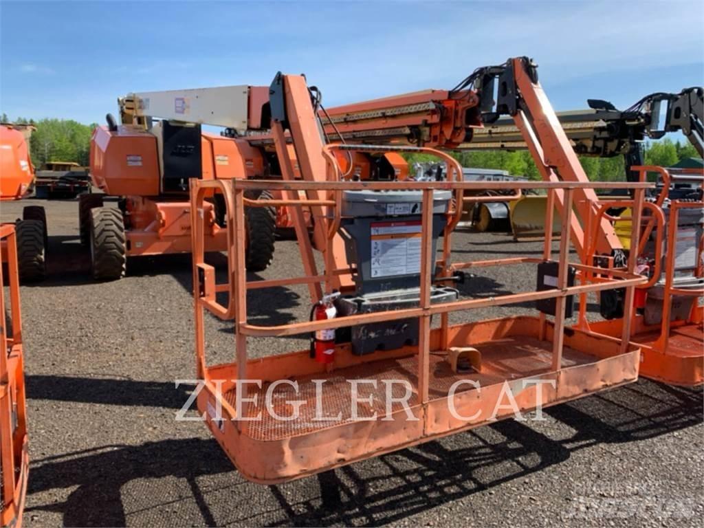 JLG 800AJ Plataformas con brazo de elevación manual