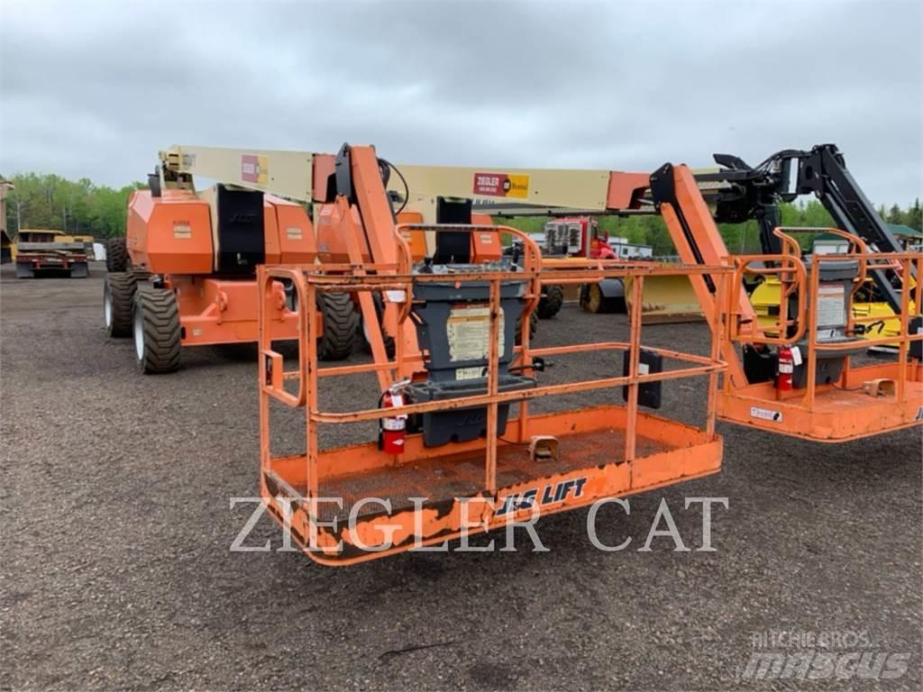 JLG 800AJ Plataformas con brazo de elevación manual