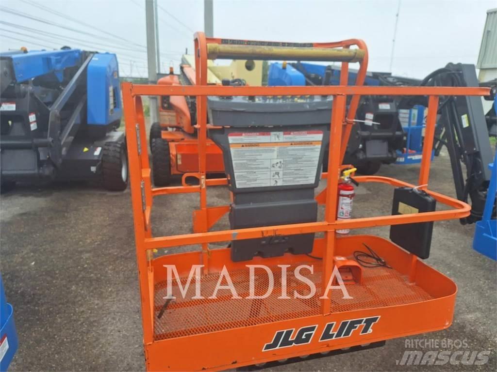 JLG E450AJ Plataformas con brazo de elevación manual