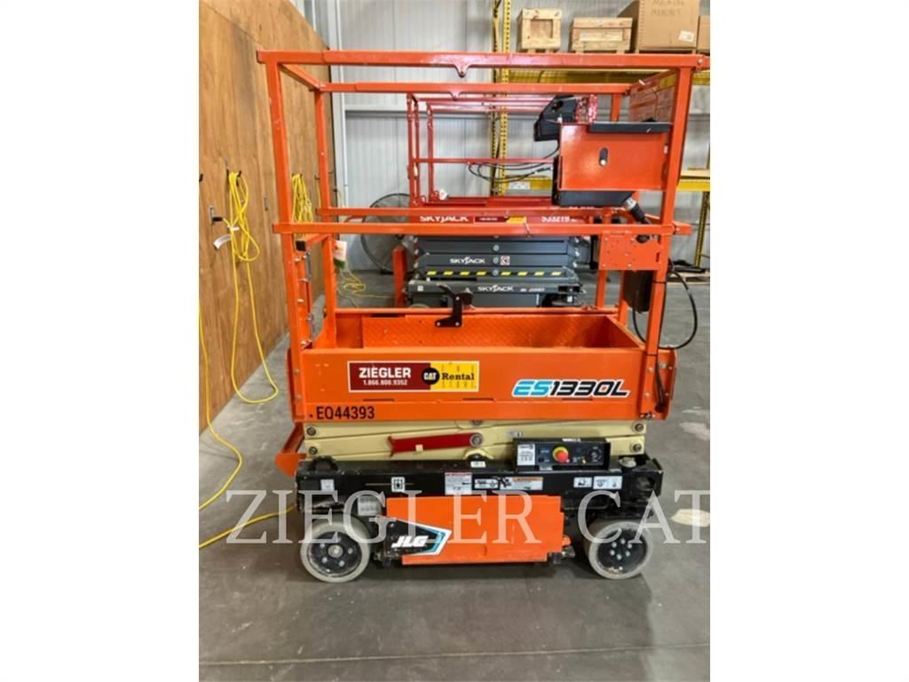 JLG ES1330L Plataformas tijera