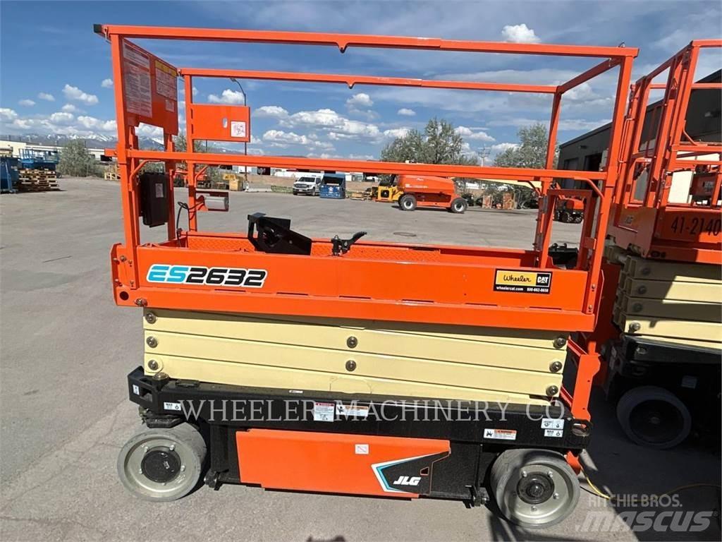 JLG ES2632 Plataformas tijera