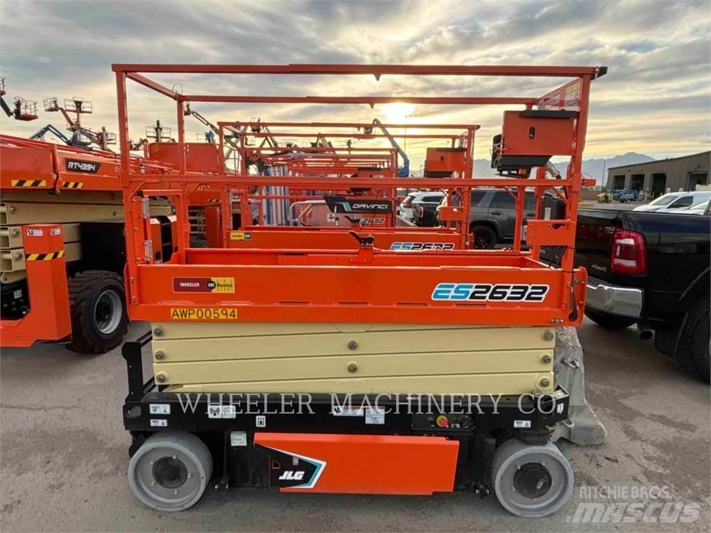 JLG ES2632 Plataformas tijera