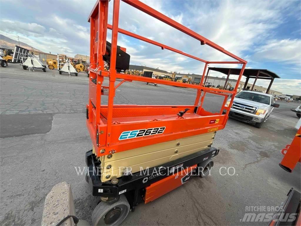 JLG ES2632 Plataformas tijera