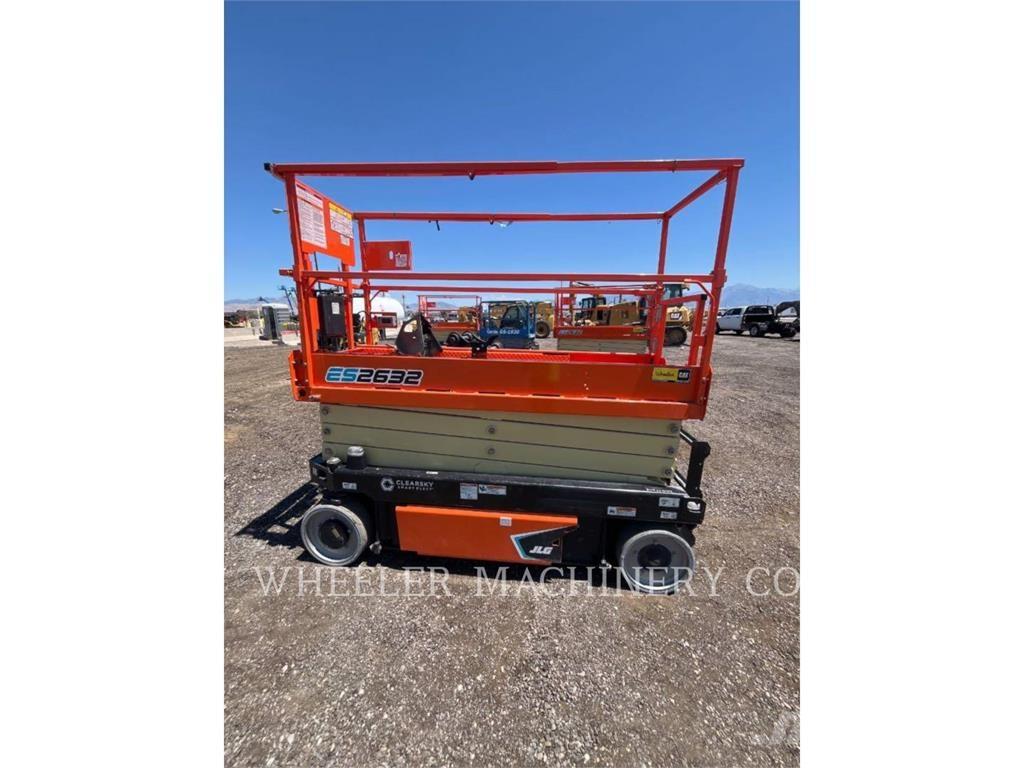 JLG ES2632 Plataformas tijera