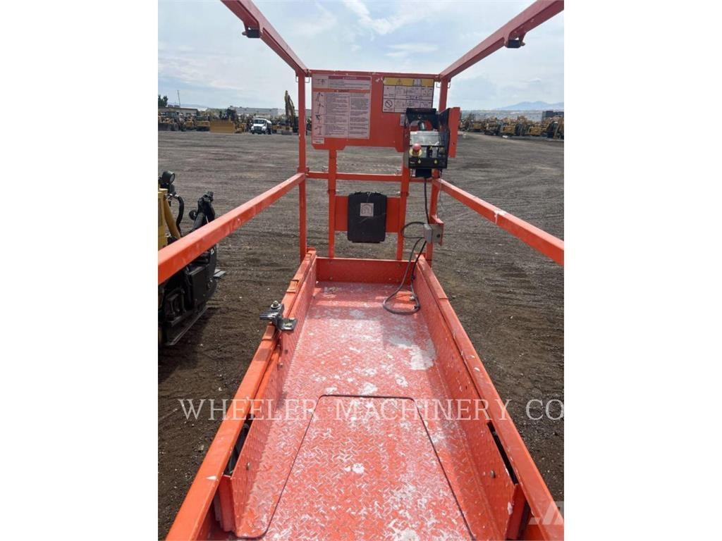 JLG ES2632 Plataformas tijera