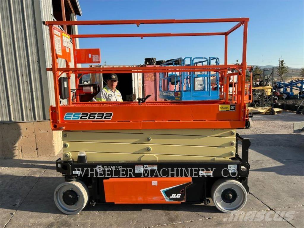 JLG ES2632 Plataformas tijera