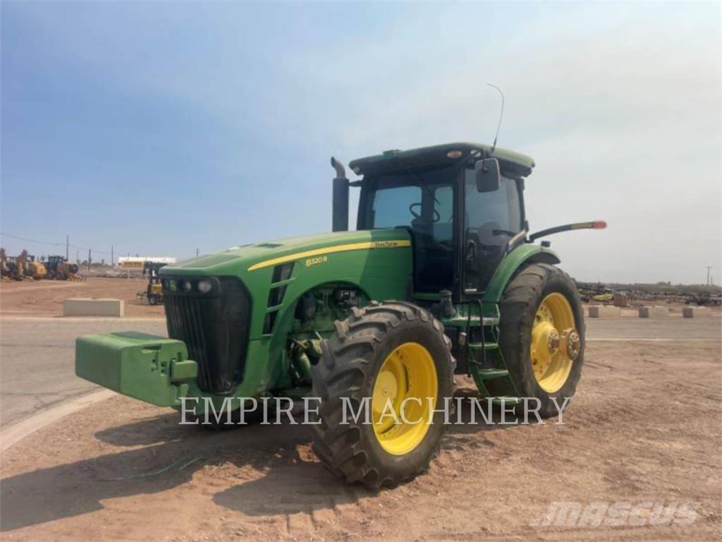 John Deere 8320R Tractores