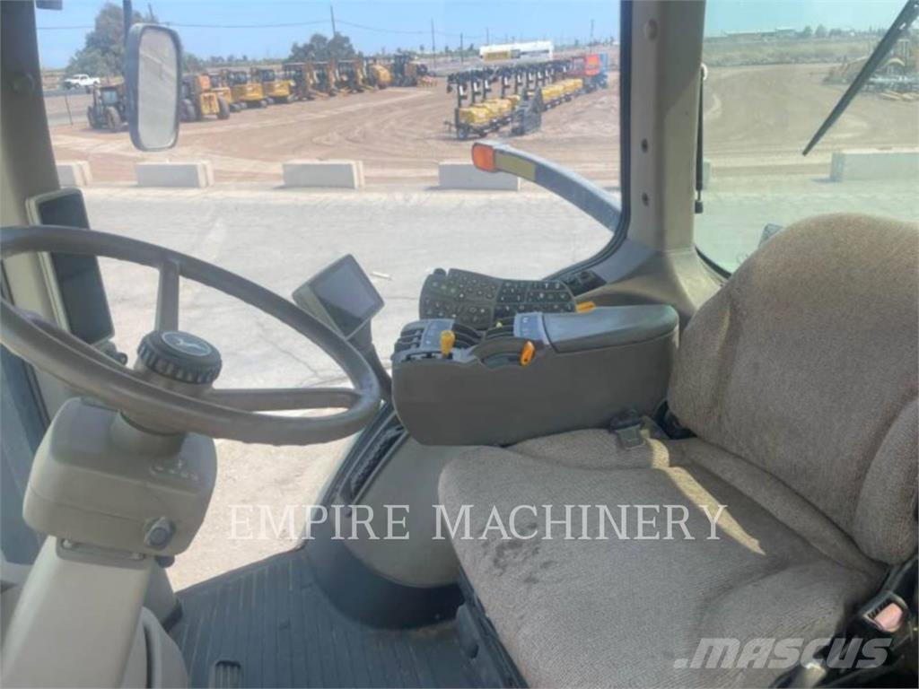 John Deere 8320R Tractores