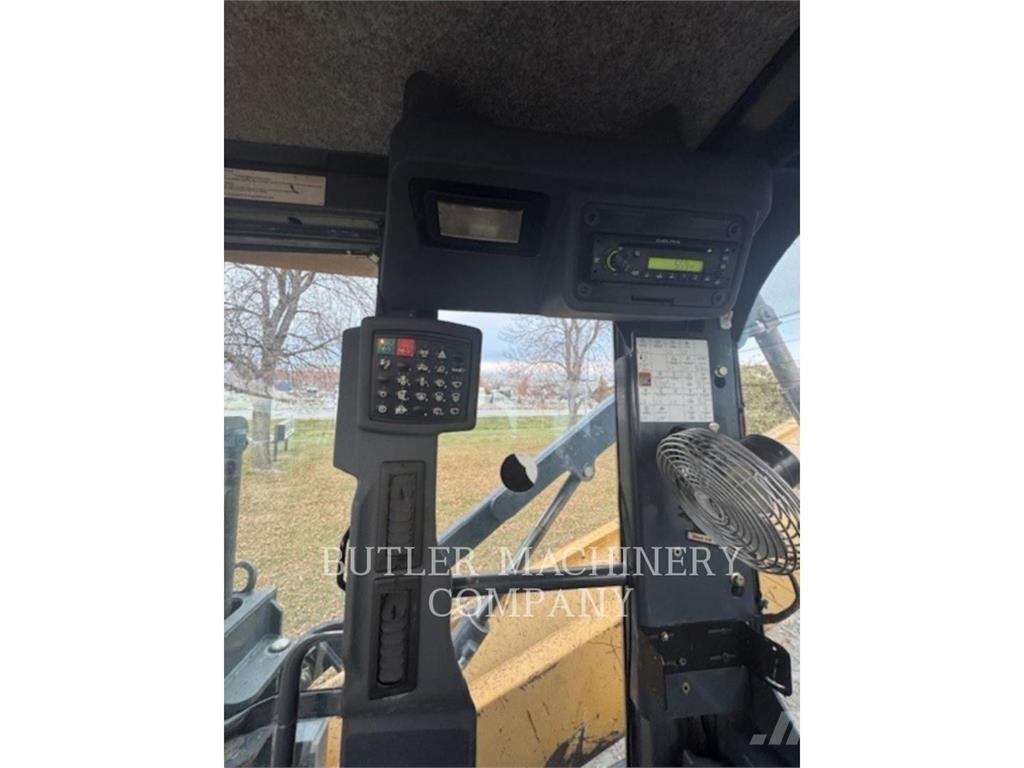 John Deere & CO. 770G Niveladoras