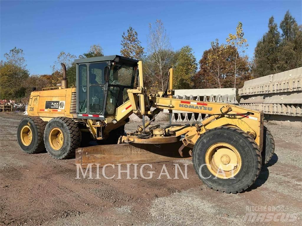 Komatsu GD650A Niveladoras