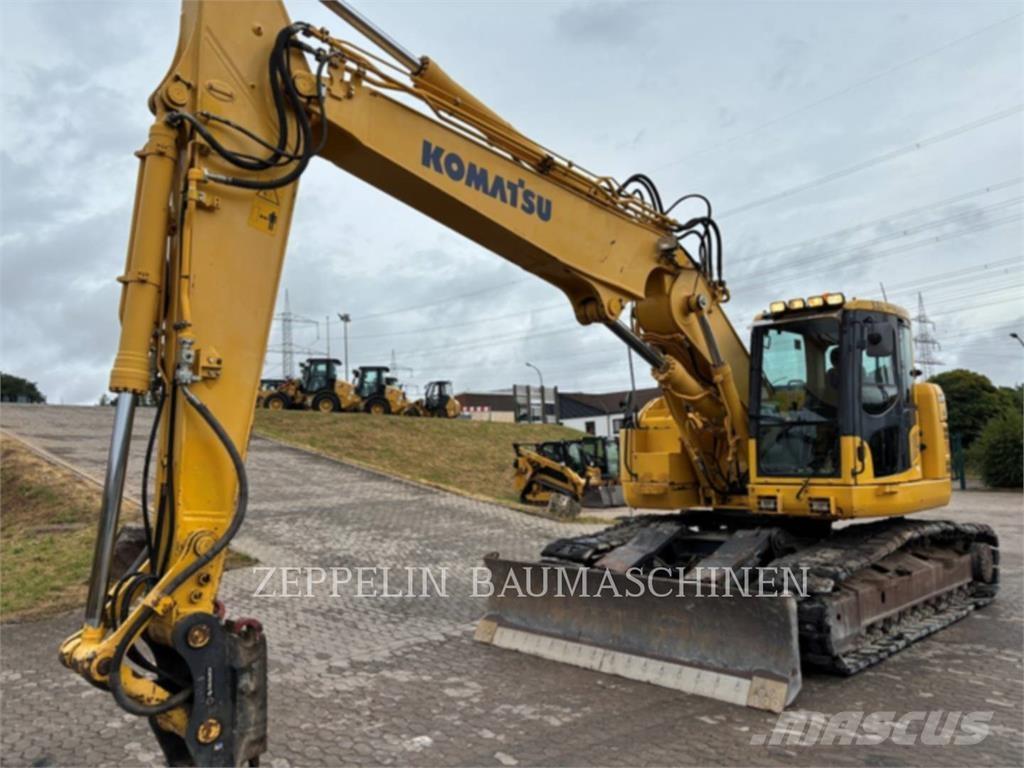 Komatsu PC228 Excavadoras sobre orugas