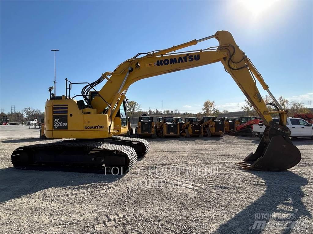 Komatsu PC228USLC Excavadoras sobre orugas