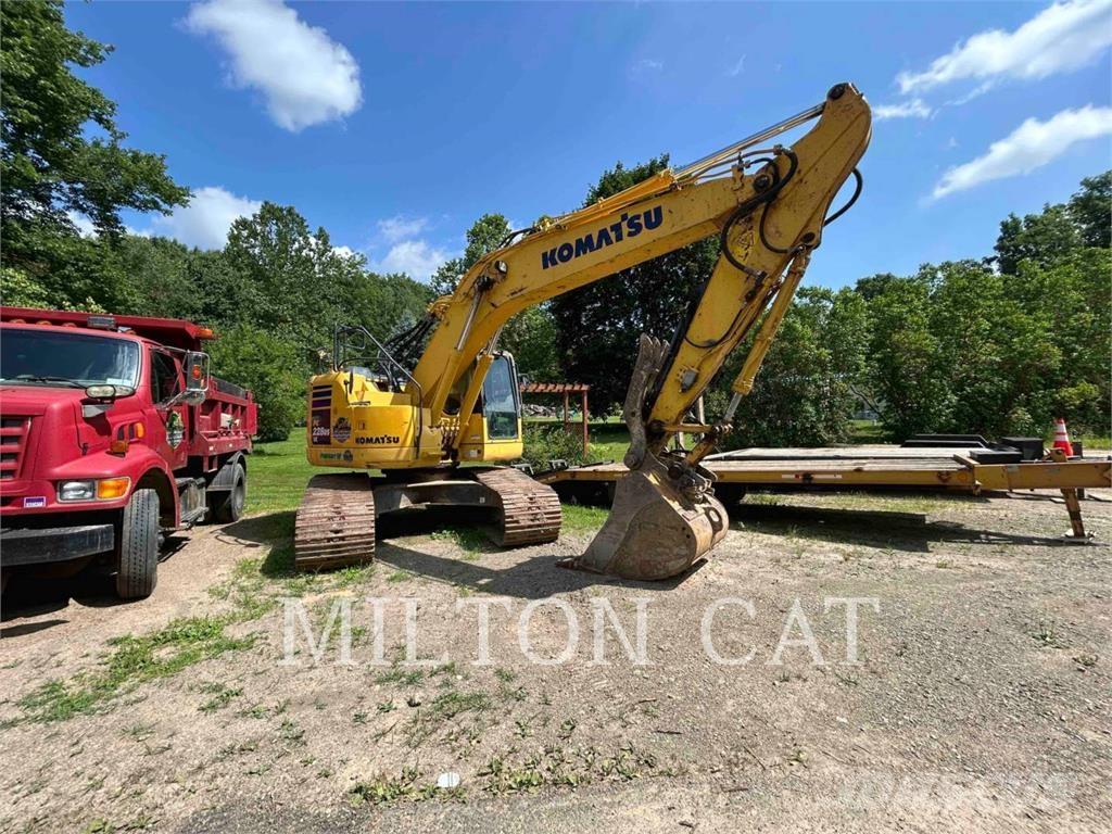 Komatsu PC228USLC-10 Excavadoras sobre orugas