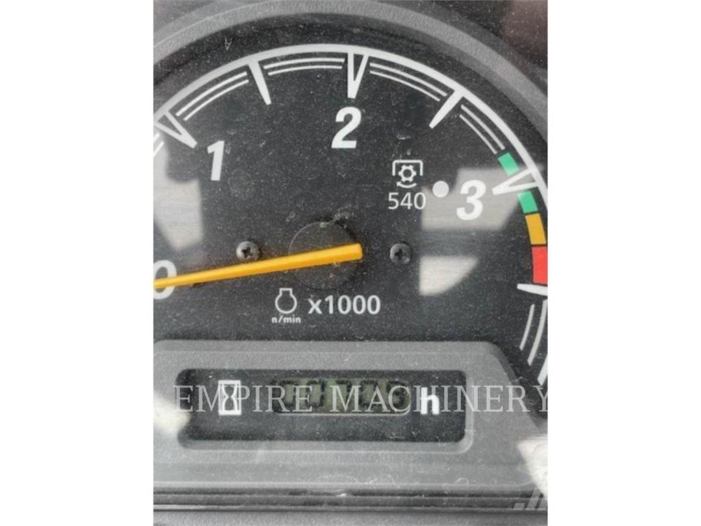 Massey Ferguson GC1725M Tractores