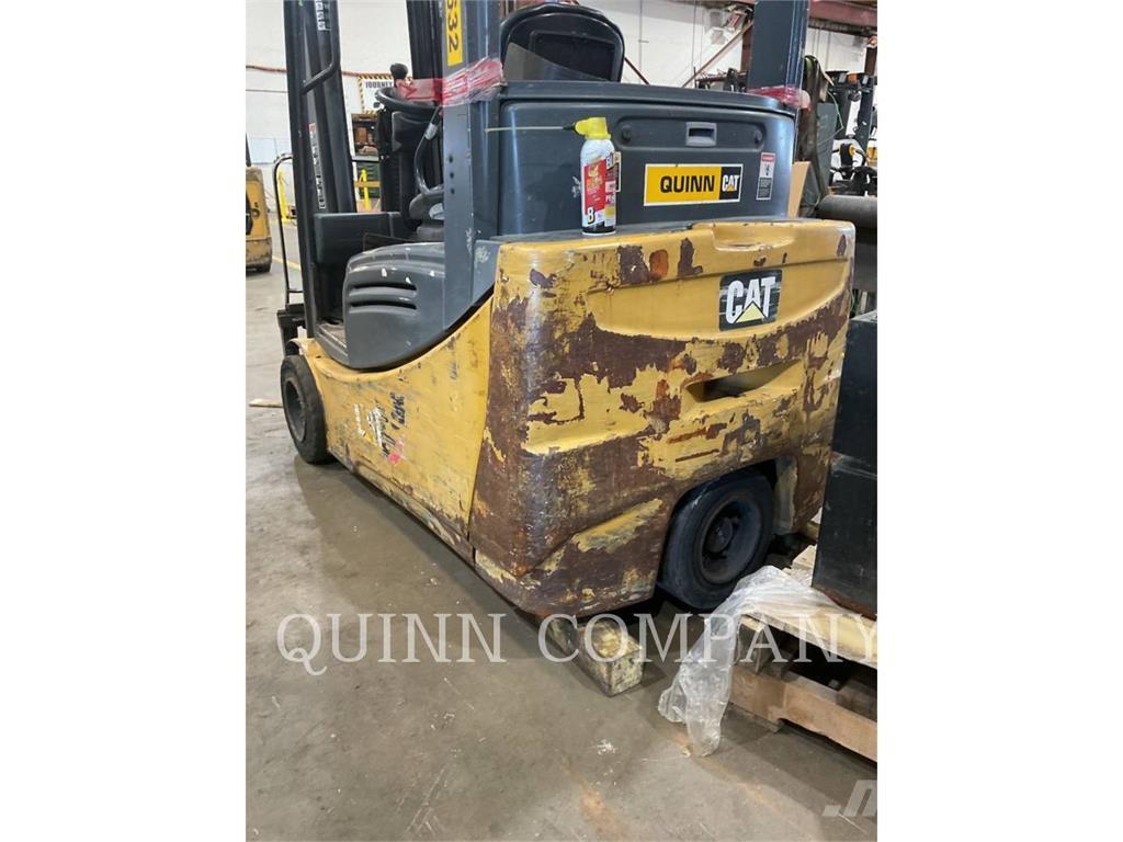 MCFA 2ET3500 Montacargas - otros