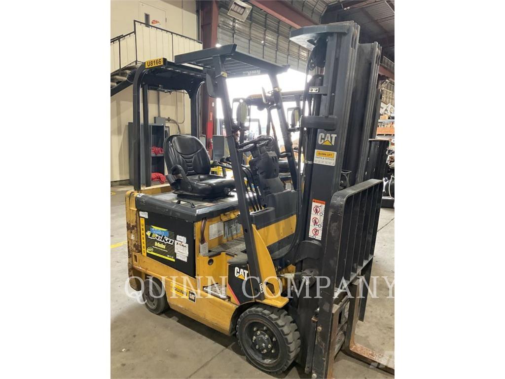 MCFA E3500-AC Montacargas - otros