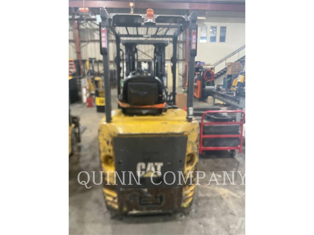 MCFA EC25N2-AC Montacargas - otros