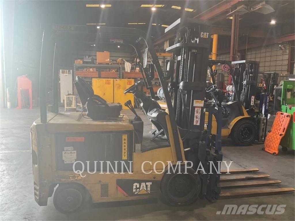 MCFA EC30N2-AC Montacargas - otros