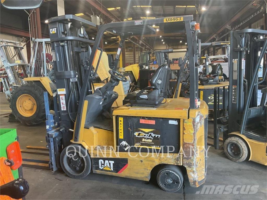 MCFA EC30N2-AC Montacargas - otros