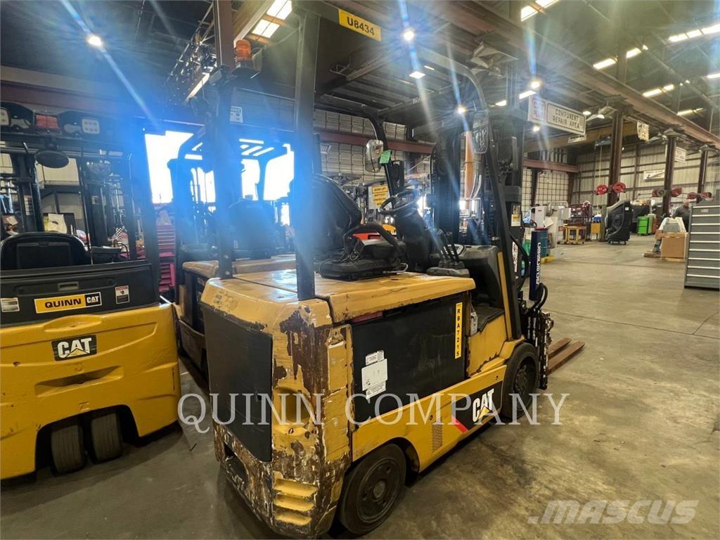 MCFA EC30N2-AC Montacargas - otros