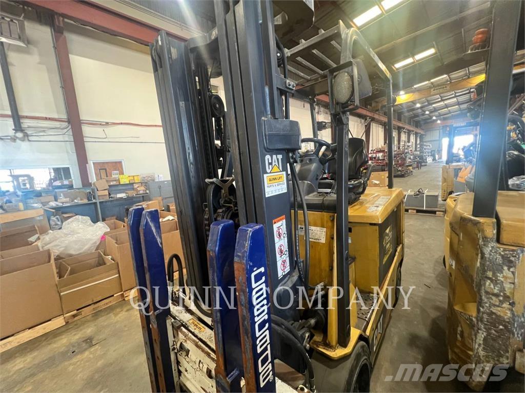 MCFA EC30N2-AC Montacargas - otros