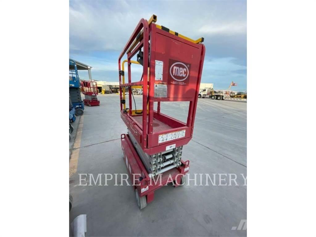 MEC MICRO 13XD Plataformas con brazo de elevación manual