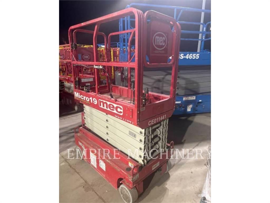 MEC MICRO 19 Plataformas con brazo de elevación manual