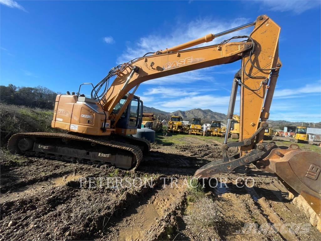 New Holland CX225 Excavadoras sobre orugas