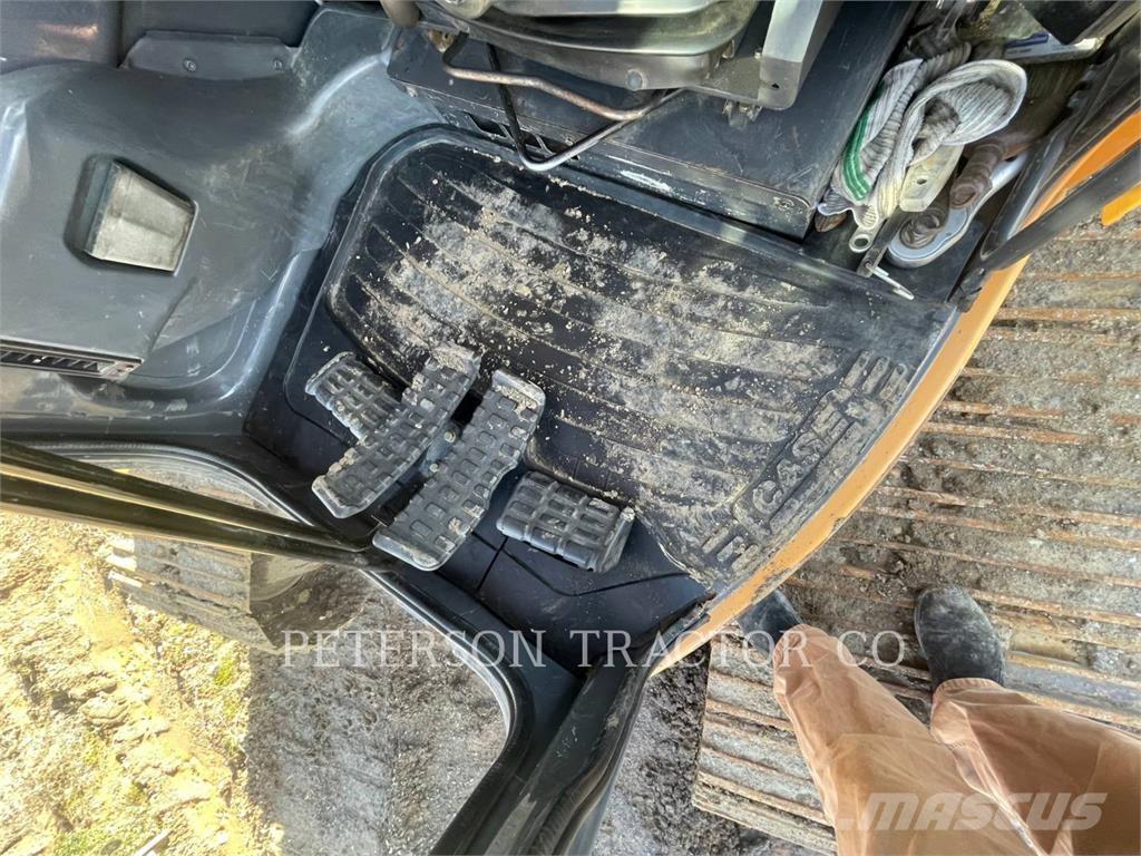 New Holland CX225 Excavadoras sobre orugas