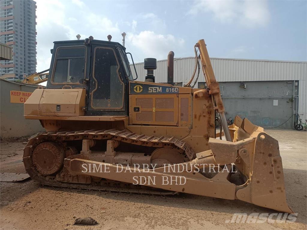 SEM MACHINERY SEM 816D Buldozer sobre oruga