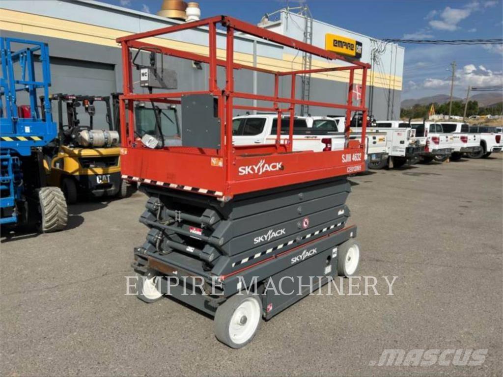 Skyjack 4632 Plataformas con brazo de elevación manual