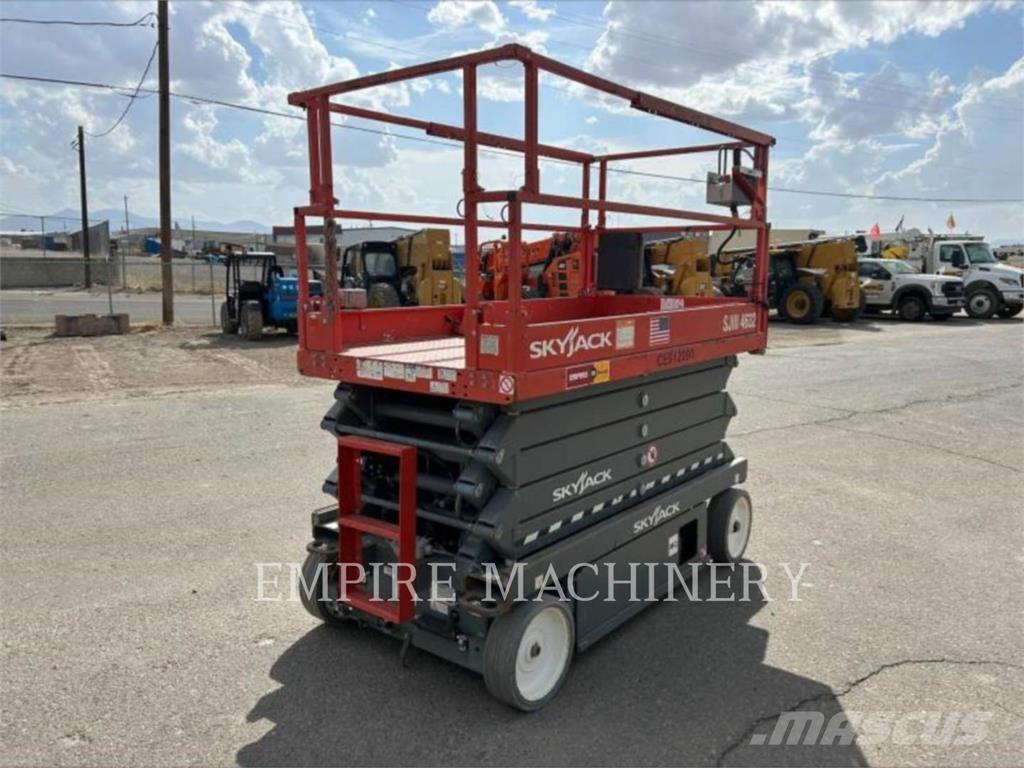 Skyjack 4632 Plataformas con brazo de elevación manual