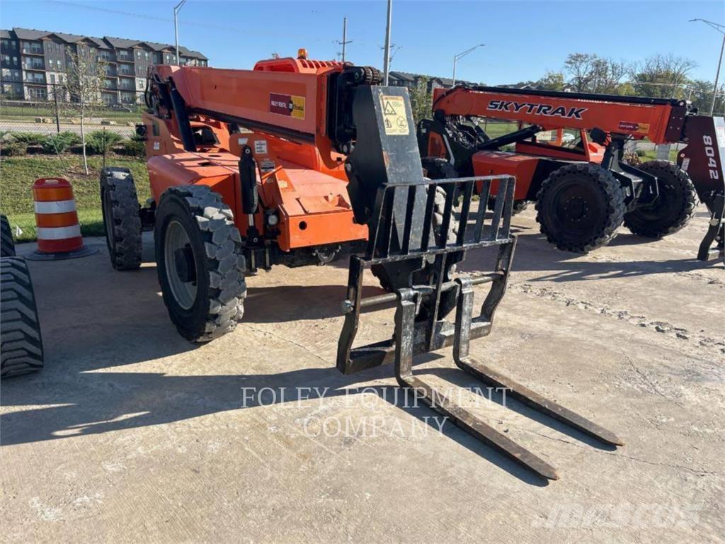 SkyTrak 6042O Carretillas telescópicas