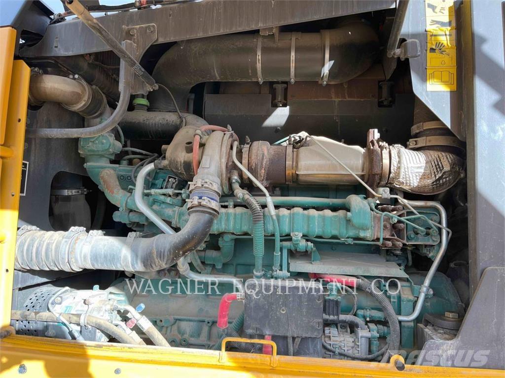 Volvo G946B Niveladoras