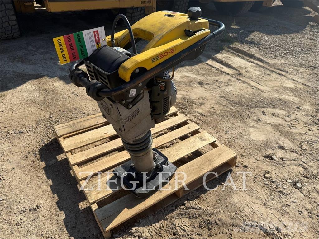 Wacker BS50-2 Compactadoras de suelo