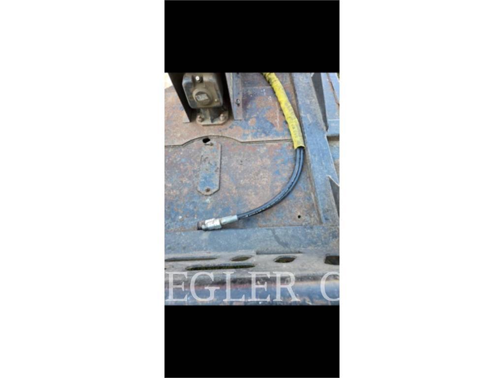 Wildcat BRUSH CUTTER 72 Segadoras y cortadoras de hojas para pasto