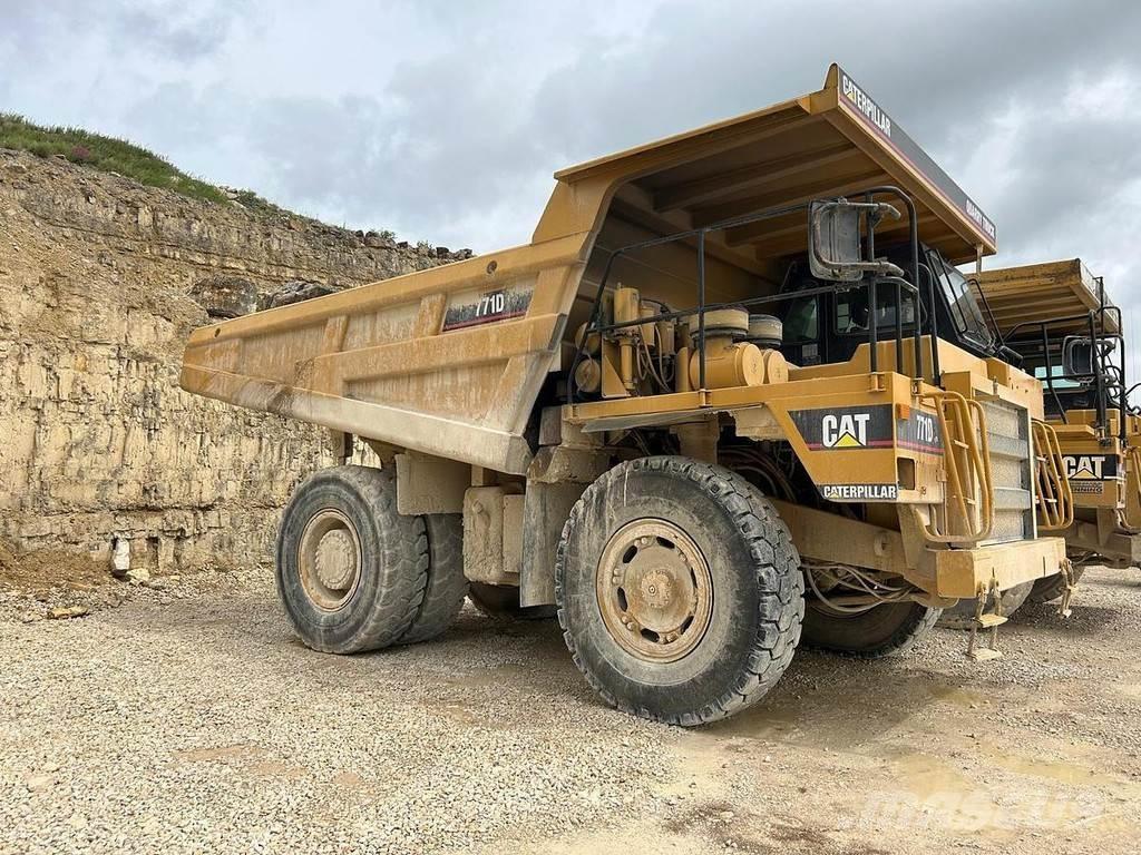 CAT 771D Camiones de volteo rigidos
