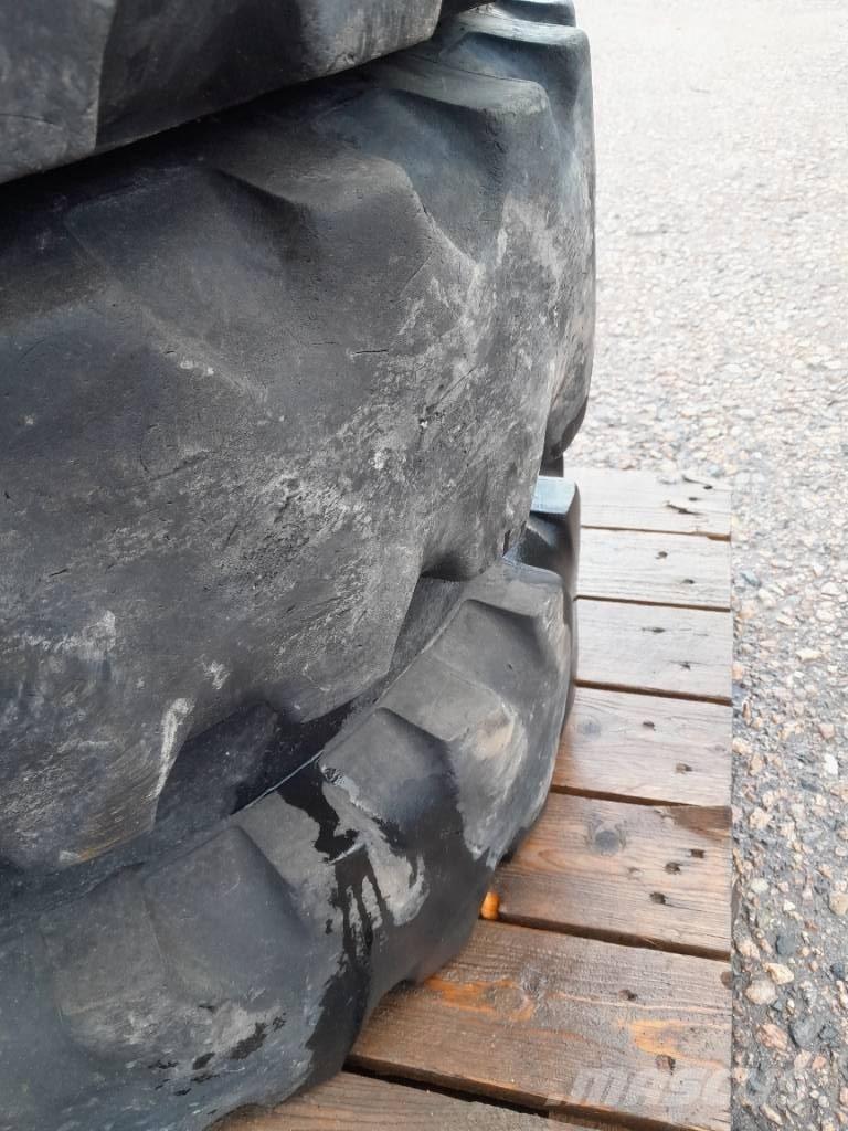 Mitas 8,25-20 Hjul Ruedas