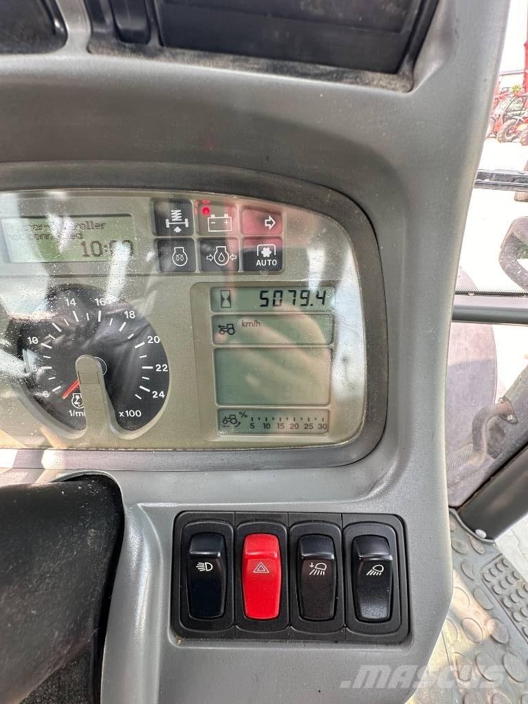 Deutz-Fahr M 620 Tractores