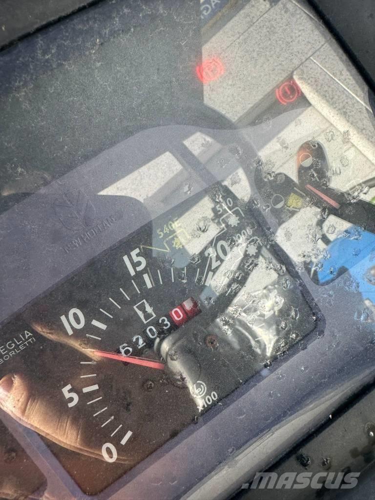 New Holland TN 70 Tractores