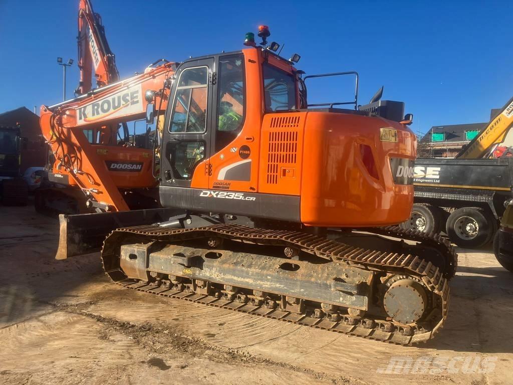 Doosan DX 235 LCR Excavadoras sobre orugas
