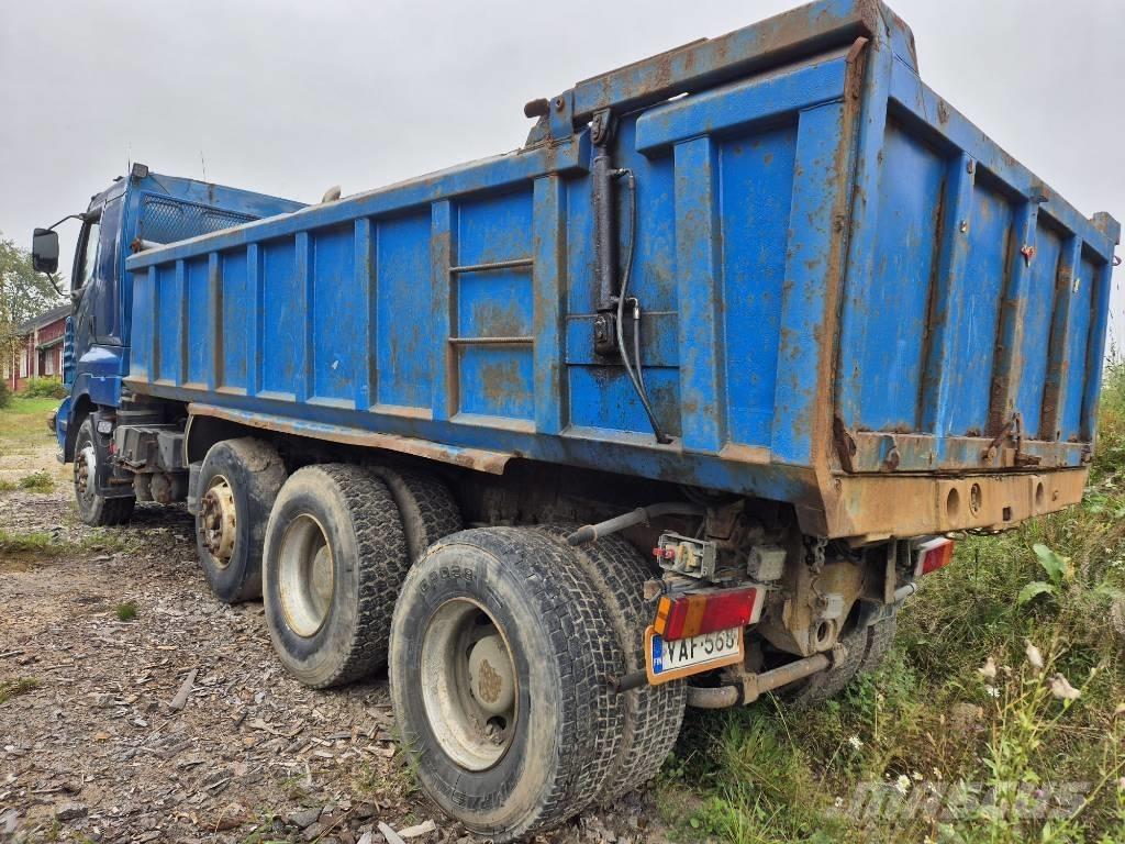 Sisu E14 Bañeras basculantes usadas