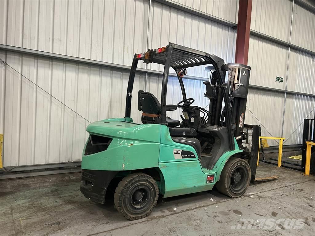 Mitsubishi FD30NT Camiones diesel