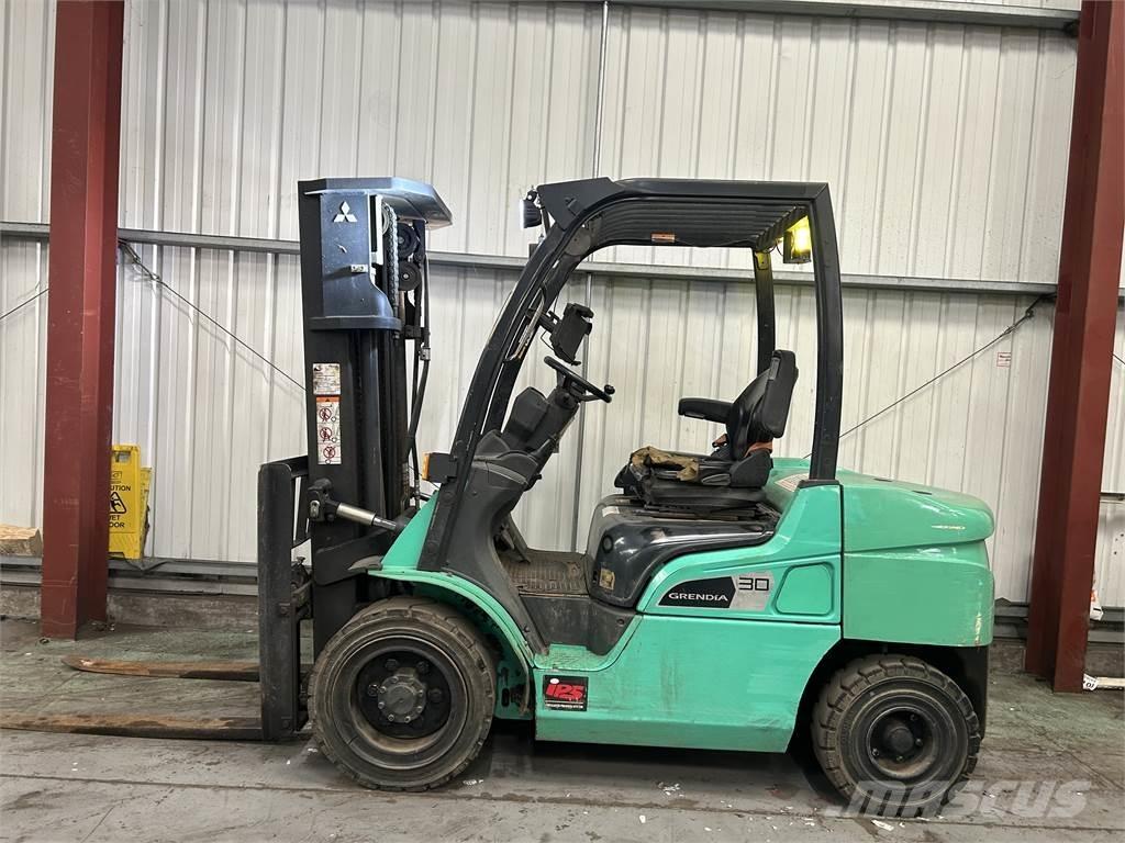 Mitsubishi FD30NT Camiones diesel