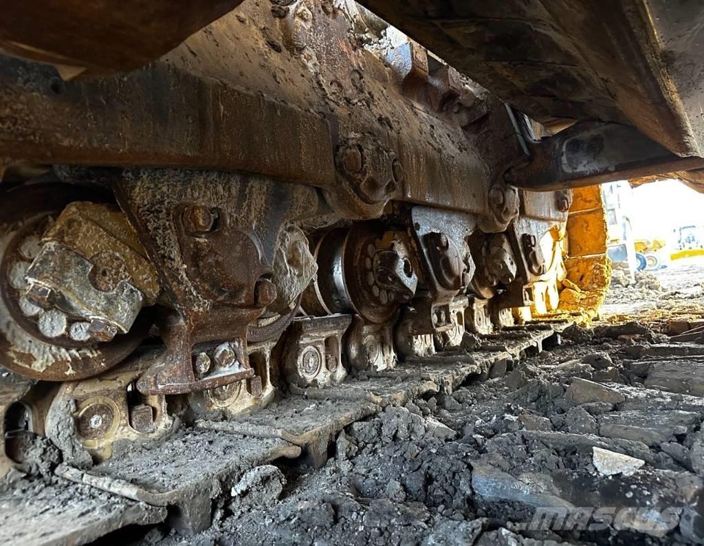 CAT D 9 T Buldozer sobre oruga