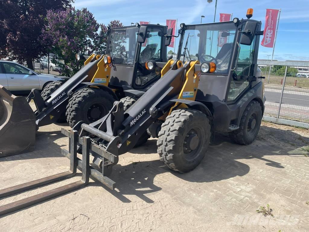 Mecalac AX 700 Cargadoras sobre ruedas