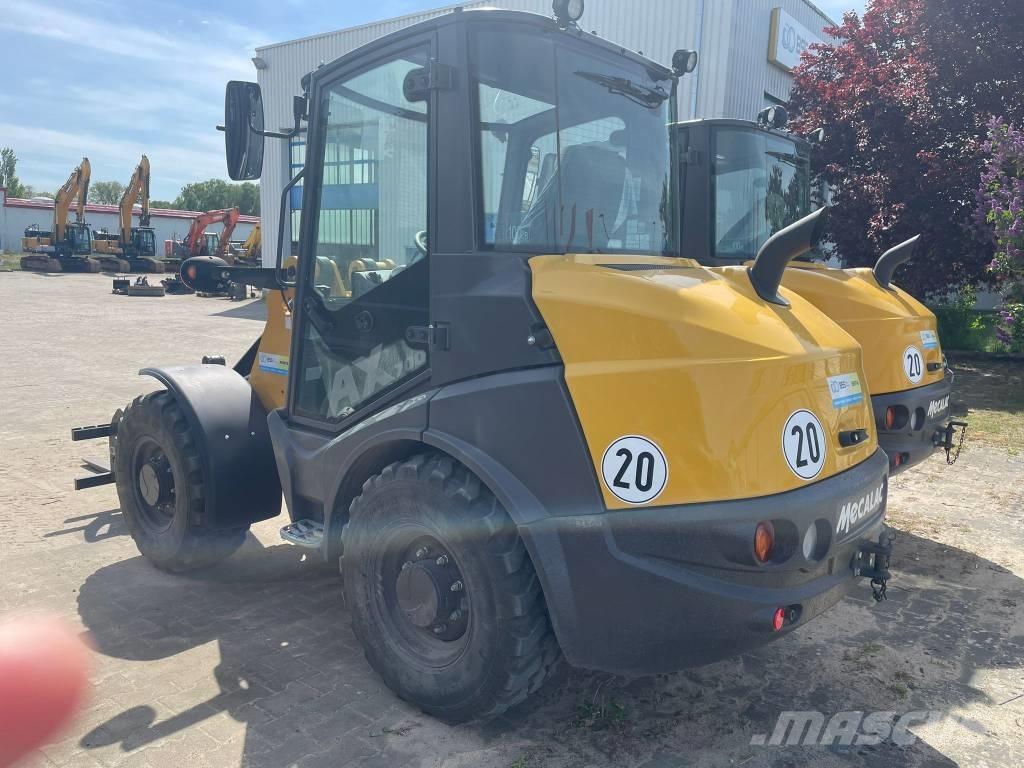 Mecalac AX 700 Cargadoras sobre ruedas
